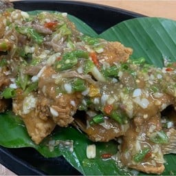 ปลาช่อนราดพริกสด