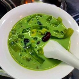 น้ำเต้าหู้ชาเขียวนมสดทรงเครื่อง