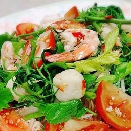 ยำกระเฉดทะเล