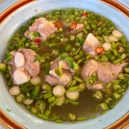 กระดูกหมูอ่อนต้มมะนาว