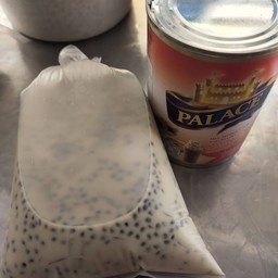 น้ำเต้าหู้นมสดใส่เครื่อง