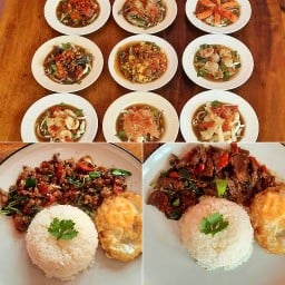 ยำสตอรี่ (ยำ20 บาท) ซอยโกสุมรวมใจ14