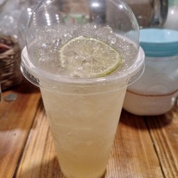 น้ำผึ้งมะนาวโซดา แก้ว 22oz