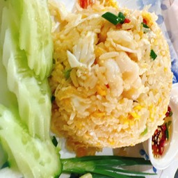 ข้าวผัดกุ้ง ใหญ่