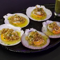 หอยเชลล์อบเนยกระเทียม