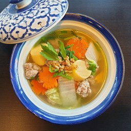 แกงจืดเต้าหู้หมูสับ