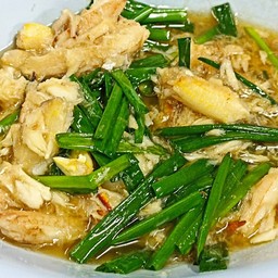 ปูผัดต้นหอม