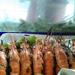 เมี่ยงปลาเผา&กุ้งเผา by.รุ่งเรือง โปรโมชั่นสิ้นปี (มีชุดผักเเถม)(กุ้งเป็น)