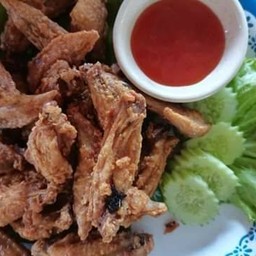 ปีกไก่คั่วเกลือ