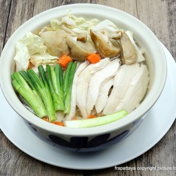แกงจืดไก่เห็ดสดผักกาดขาว
