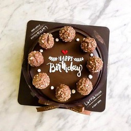 Ferrero Larna Cake 2pound