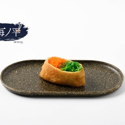 เต้าหู้อินาริ ยำสาหร่าย-ไข่กุ้ง