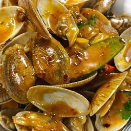 หอยลายผัดพริกเผา