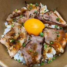 ข้าวมิโซะเบค่อนย่าง ไข่ดอง