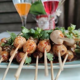 สอง-ก้าว-ฮ่ะ