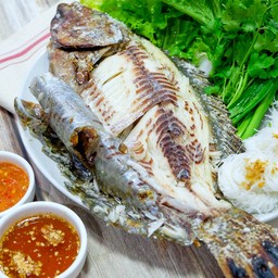 ปลานิลเผา M (ไม่รวมชุดผัก)