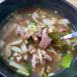 ต้มแซ่บเนื้อหมู