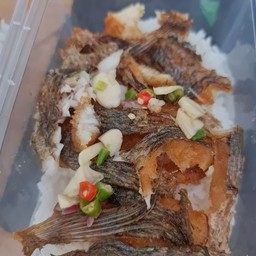 ข้าวปลาแกะ🐟จันทองเอี่ยม