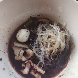 วุ้นเส้นหมูน้ำตก