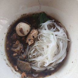 เล็กเนื้อน้ำใส