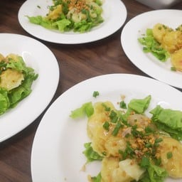 เกี๊ยวหมูลวกจิ้ม