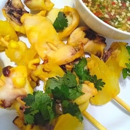 หมึกย่างลูกดก น้ำจิ้มรสเด็ด 10ฟรี1