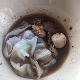 ใหญ่เนื้อน้ำใส