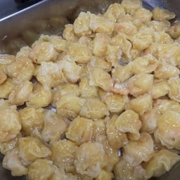 เกี๊ยวกุ้งลวกจิ้ม