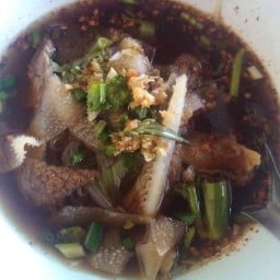 ก๋วยเตี๋ยวป้าแมะท่ารถ99