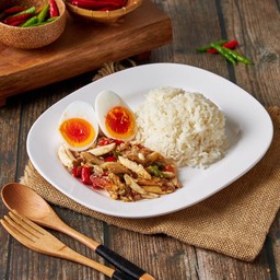 ข้าวปูผัดพริกขี้หนูสวนไข่มะตูม