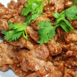 ข้าวหมูทอดกระเทียมพริกไท+ไข่เจียว