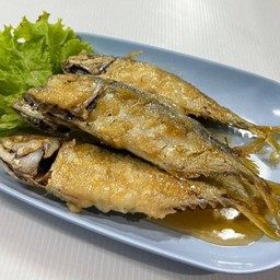 ปลาทูทอดราดน้ำปลา