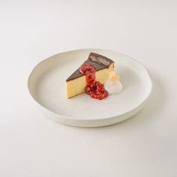 เบิร์นชีสเค้ก แยมสตอเบอรี่