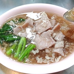 ราดหน้าเส้นใหญ่