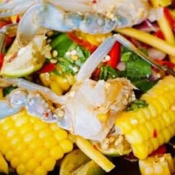 ยำข้าวโพดปูม้า