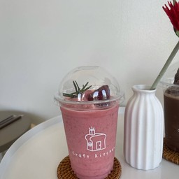 สตรอเบอร์รี่สมูทตี้