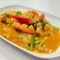 กุ้งผัดไข่เค็ม
