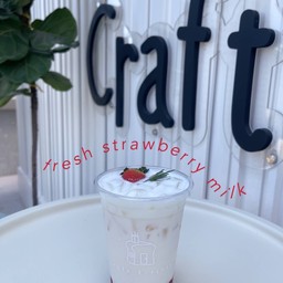 นมสดสตรอเบอร์รี่