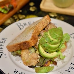 Chicken & avocado