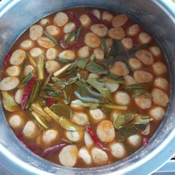 ร้านน้องโมจิขนมจีนน้ำยาป่าสุดแซ่บ