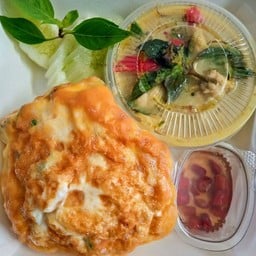 ชุดข้าวไข่เจียว+แกงเขียวหวานทะเล