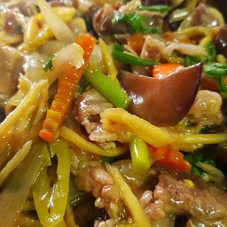 ไก่ผัดขิง