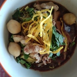 ล้านเตี๋ยวตาแหลม ลูกชิ้นกันเอง