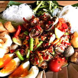 ตำถาดหอยแครง