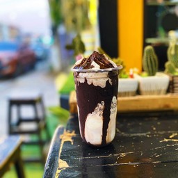 นมหมีช็อคโกแลตลาวา