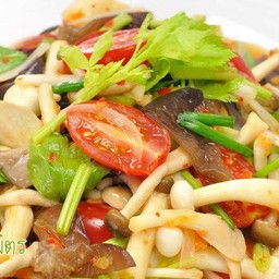 ยำเห็ดรวม