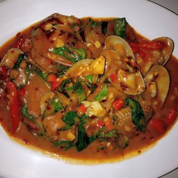 หอยลายผัดพริกเผา