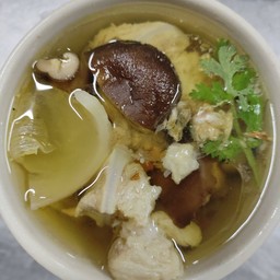 เกียมฉ่ายตุ๋นกระดูกหมูเห็ดหอม