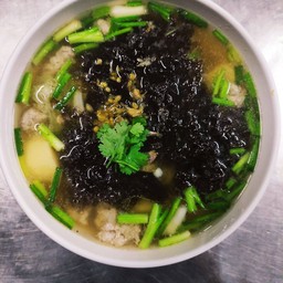 ต้มจืดเต้าหู้หมูสับสาหร่าย