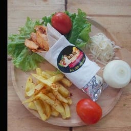 แดนนี่เบอร์เกอร์ & more CJ บ้านใหม่ อพาร์ทเม้นท์